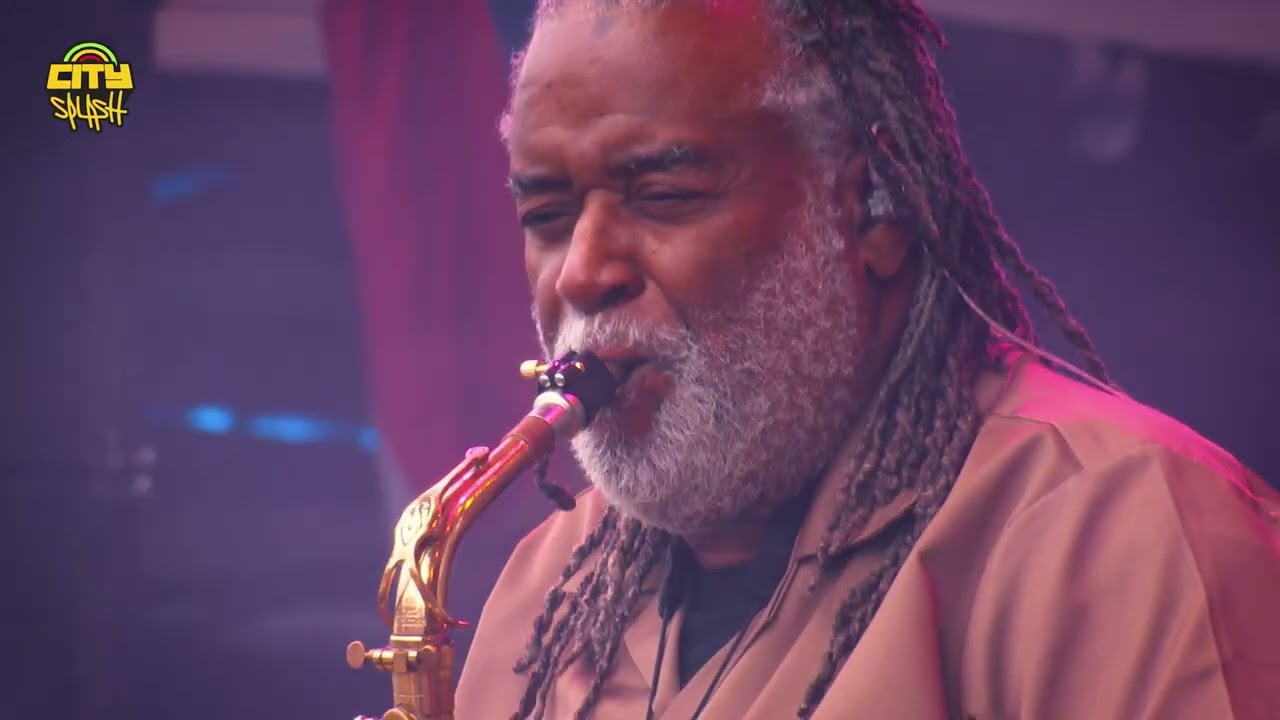 Tarrus Riley - She's Royal | LIVE at City Splash 2025