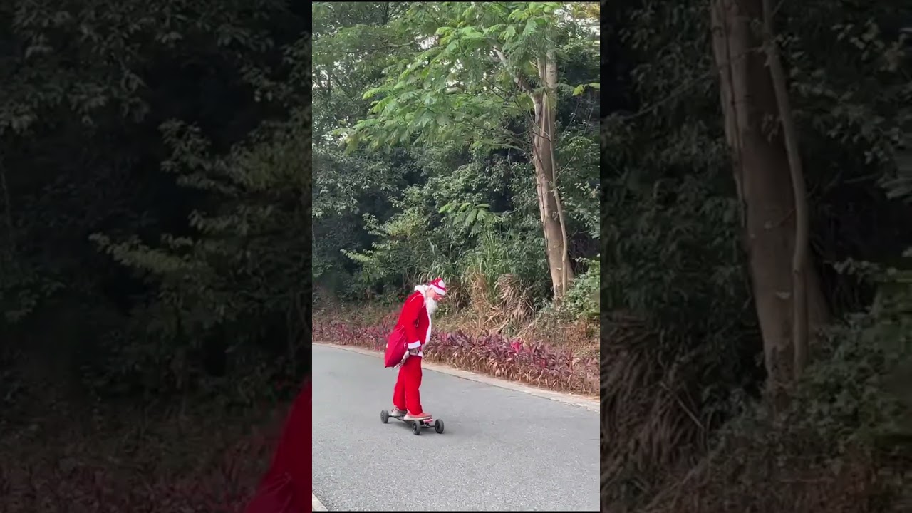 Sleighing the Streets: Maxfind Electric Skateboard in Christmas Mode!