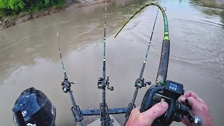 A Night Of Catching MONSTER FISH!!! (Multiple giants)