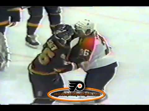 Jim Agnew vs Dale Kushner  -  Canucks vs Flyers Nov 11, 1990