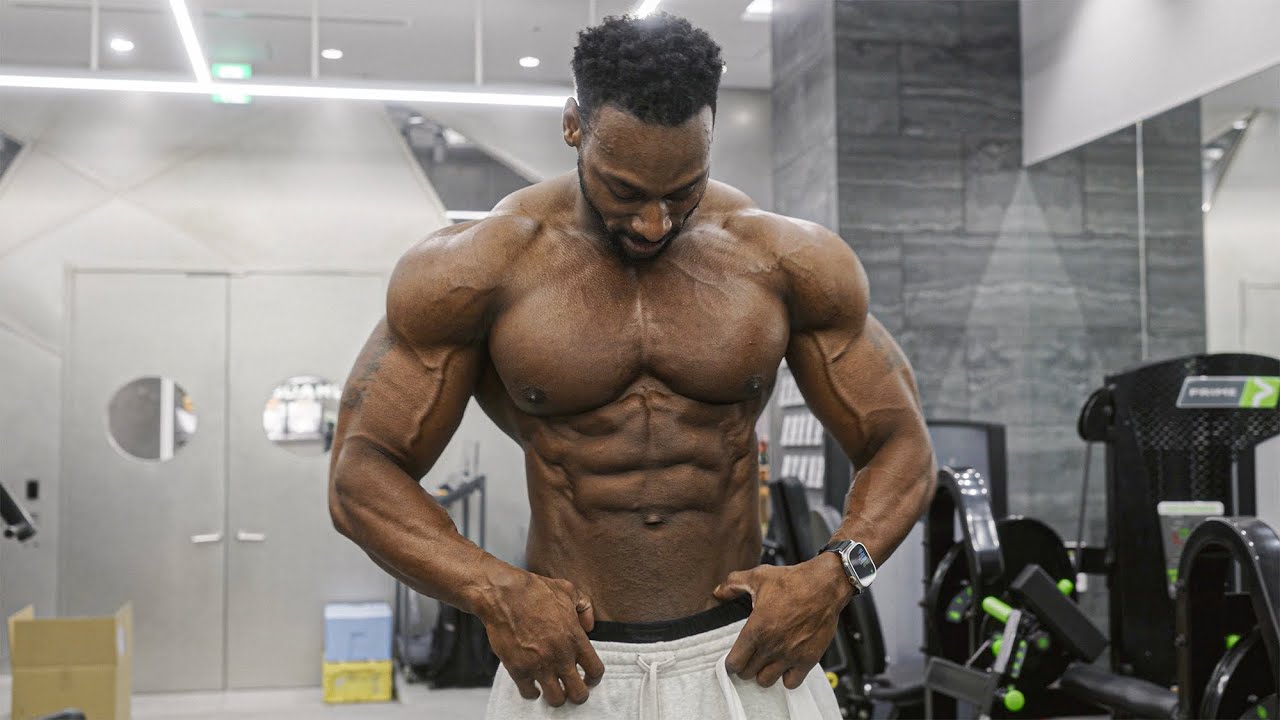 アーノルドクラシック王者と胸トレ！Corey Morris aka The Delt King in Japan!