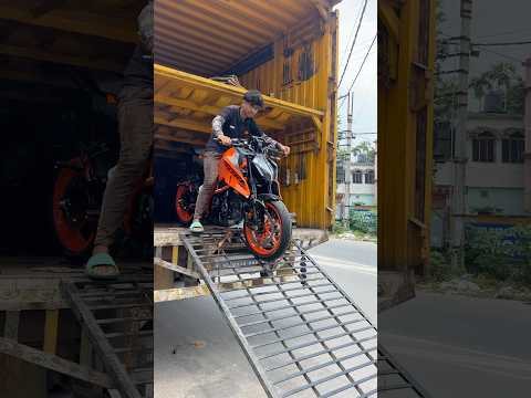 KTM Duke 390 Trending 