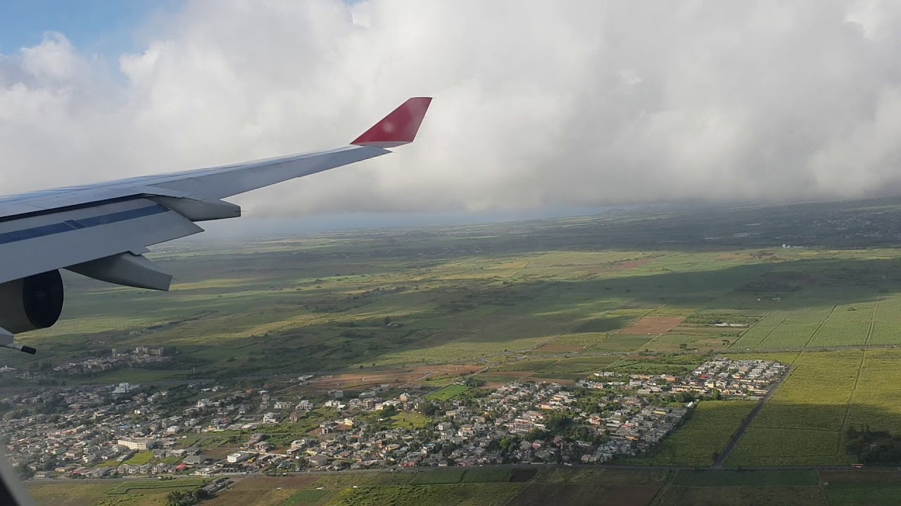 Air Mauritius Airbus A340300C landing Mauritius Airport, on 25/11