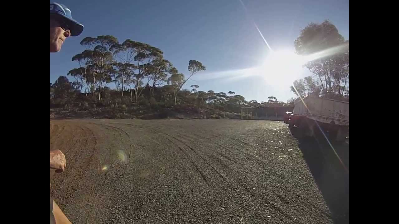 Widgiemooltha Roadhouse: Our Accommodation in a Donga!
