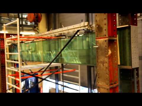 Glass Portal frame safety demonstration experiment