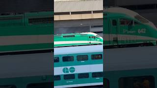 Train Race! GO 682 & 642 racing to Union Station #train #gotrain #gotransit #metrolinx #trainrace