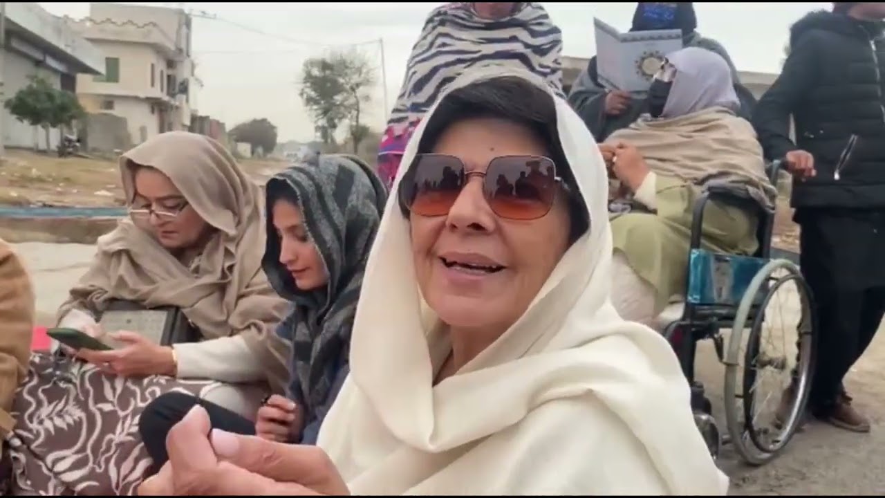 Aleema khan & Pti Workers Protest near |Adiala jail |media talk |