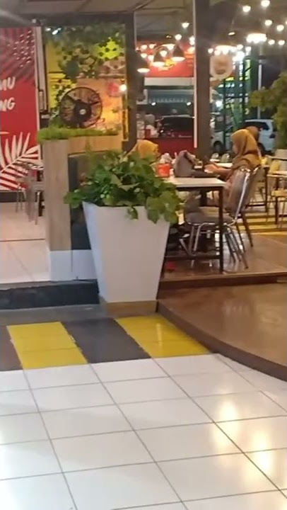 Food Space Ruang Terasa #foodcourt #ruangterasa #foodspace #kuliner #purwokerto #shorts