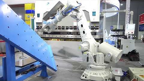 CHUANGHENG 6 axis CNC Press Brake with ABB Robot Bending Robotic Cell