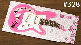 ギターにあわせて猫が鳴く誕生日カード。MAGIC BIRTHDAY CARD kitty power