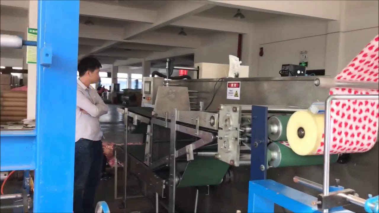 Fully Automatic Plastic Tablecloth Folding Machine YouTube