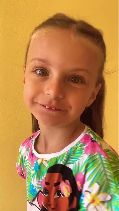 È CADUTO il Primo DENTINO di LUDO 🦷😱 #shorts #auroraeludovica - YouTube