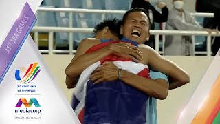 UNSTOPPABLE! 16-year-old Puripol anchors Thailand to 4x100m Relay GOLD | Athletics SEA Games 2021