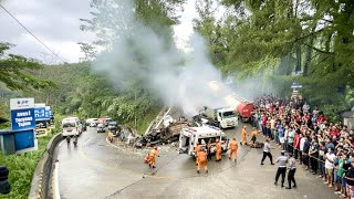 Download Lagu KABAR DUKA MENDALAM‼️Ribuan Warga Menyaksikan Kejadian Paling Menger1kan di Sitinjau Lauik Hari Ini MP3