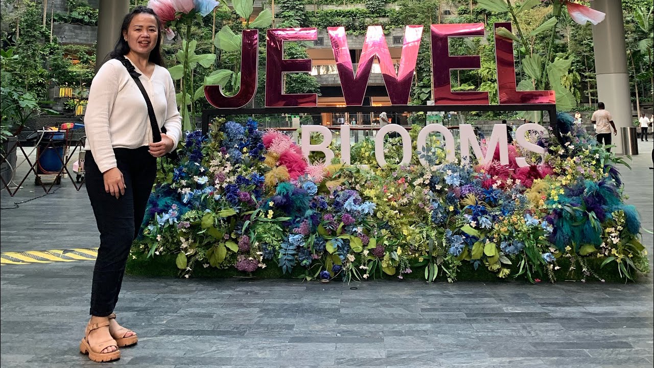 Nungguin JEWEL waterfall buka | Changi International Airport Singapore