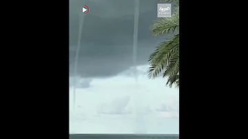 أعاصير مائية ضخمة في ولاية فلوريدا الأميركية 