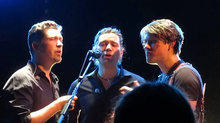 Hanson - Too Much Heaven (Bee Gees cover) (Le Trabendo in Paris, 13-12-2013) ('Anthem tour')