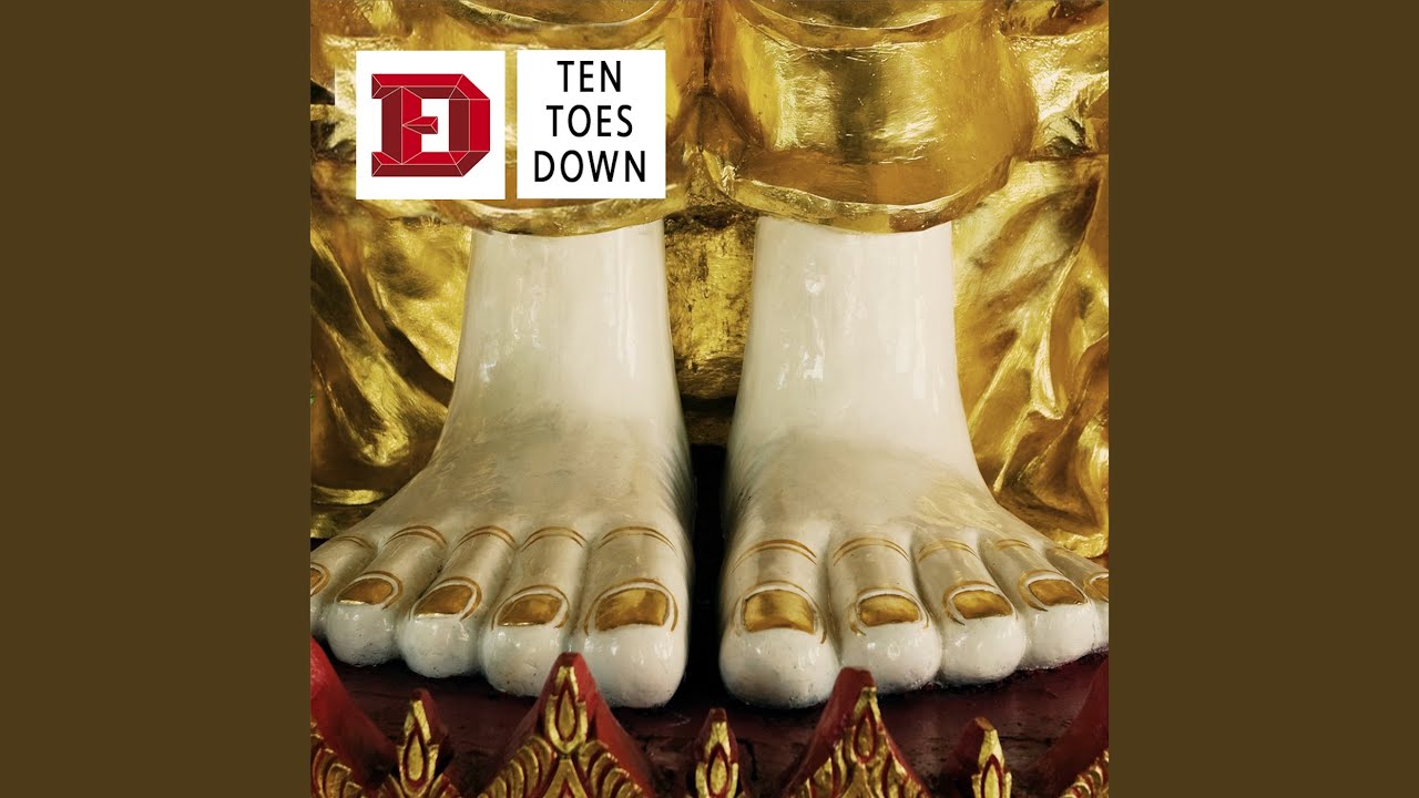 Awkward adlı videoyu YouTube'da izle Awkward adlı videoyu YouTube'da izle