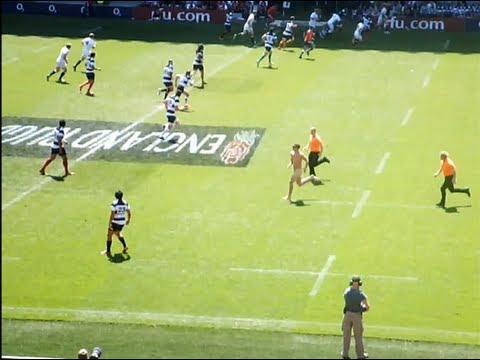 Slow Motion epic streaker scores try in England rugby match at Twickenham