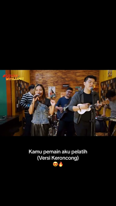 Download lagu versi keroncong 😍🔥 song : kamu pemain aku pelatih #avoliaa #avolia #kamupemainakupelatih