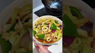 福建普通家庭每天不重样家常菜   今天的黑椒虾，辣椒炒肉豆腐，泡菜土豆丝，花菜鱿鱼，老菜脯猪心汤，都太好吃了！#家常菜