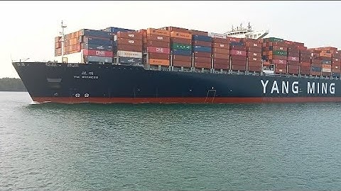 Tàu Container khổng lồ lớn nhất thế giới