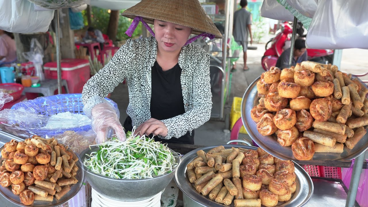 Xe bún nước lèo chuẩn vị của chị gái người Khmer, mâm đồ ăn sạch bóng tươm tất