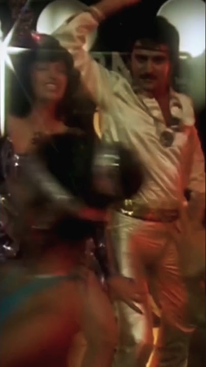 Koi yahan aha nache nache#viral #song best WhatsApp status old is gold