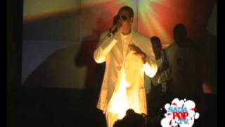 JAY-Z LIVE ON STAGE FREESTYLING