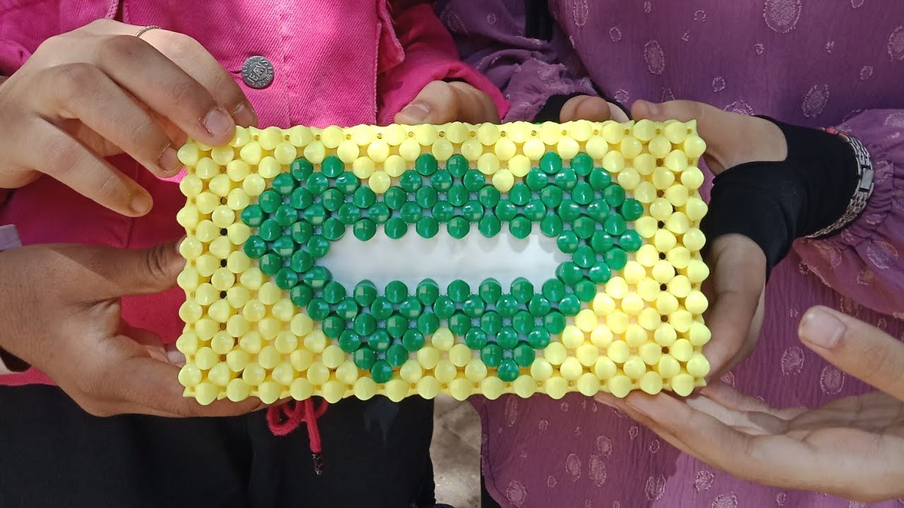 #shorts الجزء الثاني من عمل علبة مناديل بالخرز الضرس اخضر واصفر وخيط بلاستيك 60