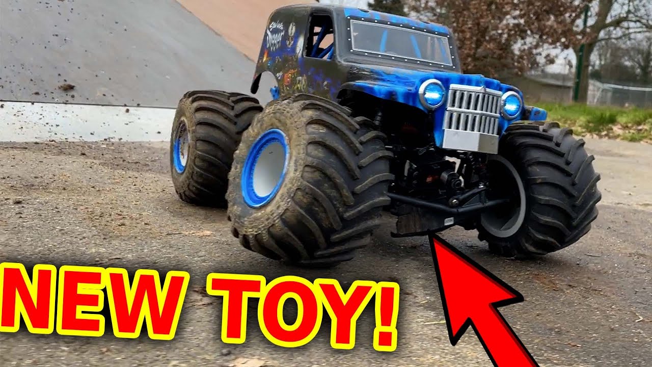 worlds best RC Monster Jam Truck (broke it!) 