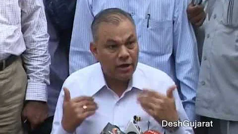 Suresh Mehta, Gordhan Zadafia announce third front...