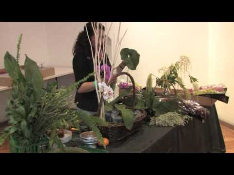 Consuelo Martinez \u0026quot;Taller demostrativo de arreglo floral con Orquideas\u0026quot;
