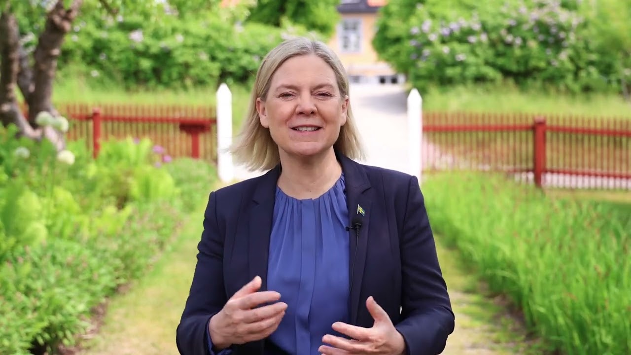 Glad nationaldag önskar Magdalena Andersson!