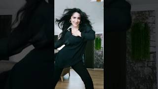 Chaleya 💃🏻 JAWAN • Shah Rukh Khan | Elif Karaman Dance