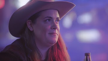 Mariel Buckley - Neon Blue (Official Music Video)