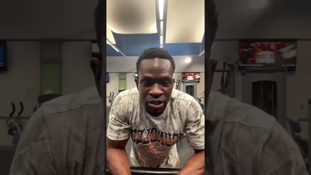 Last day of Christmas pump !! #shoulderworkout #shorts #biceps #chest