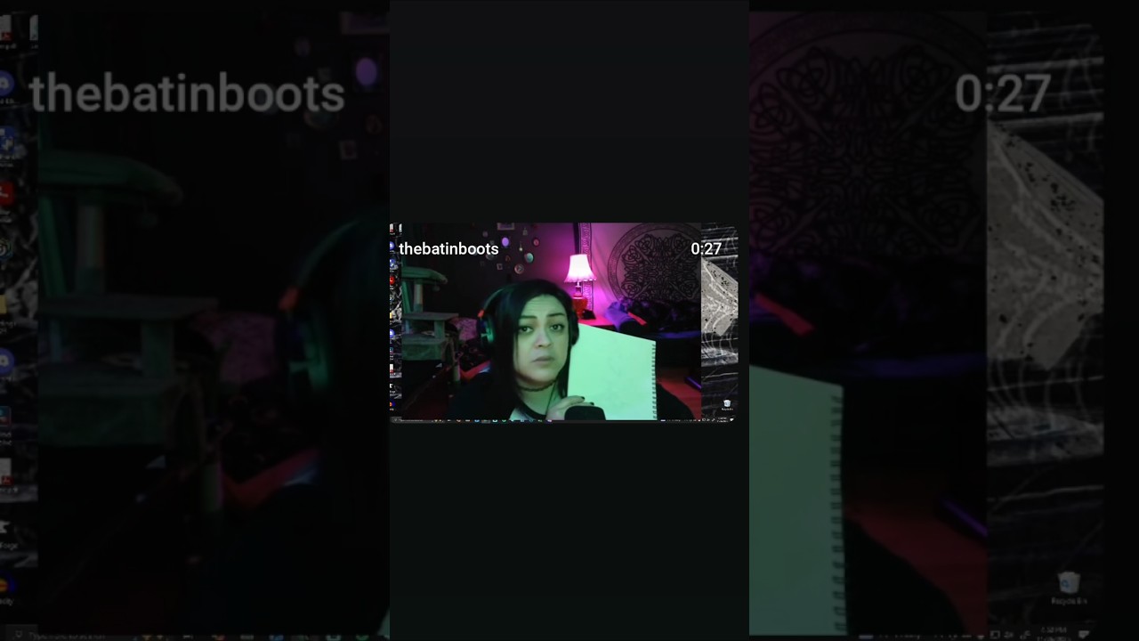 What's in my #sketchbook #twitch #thebatinboots #cozystream ##cozychaosstreamer #yokai #drawlloween