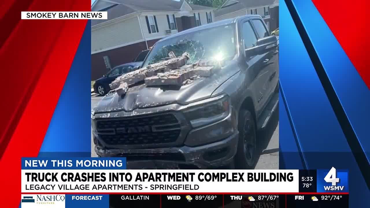 Truck crashes into Springfield apartment building - YouTube