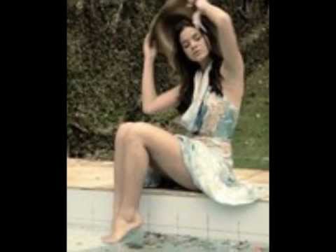 Bruna Marquezine para podólatras e sexo