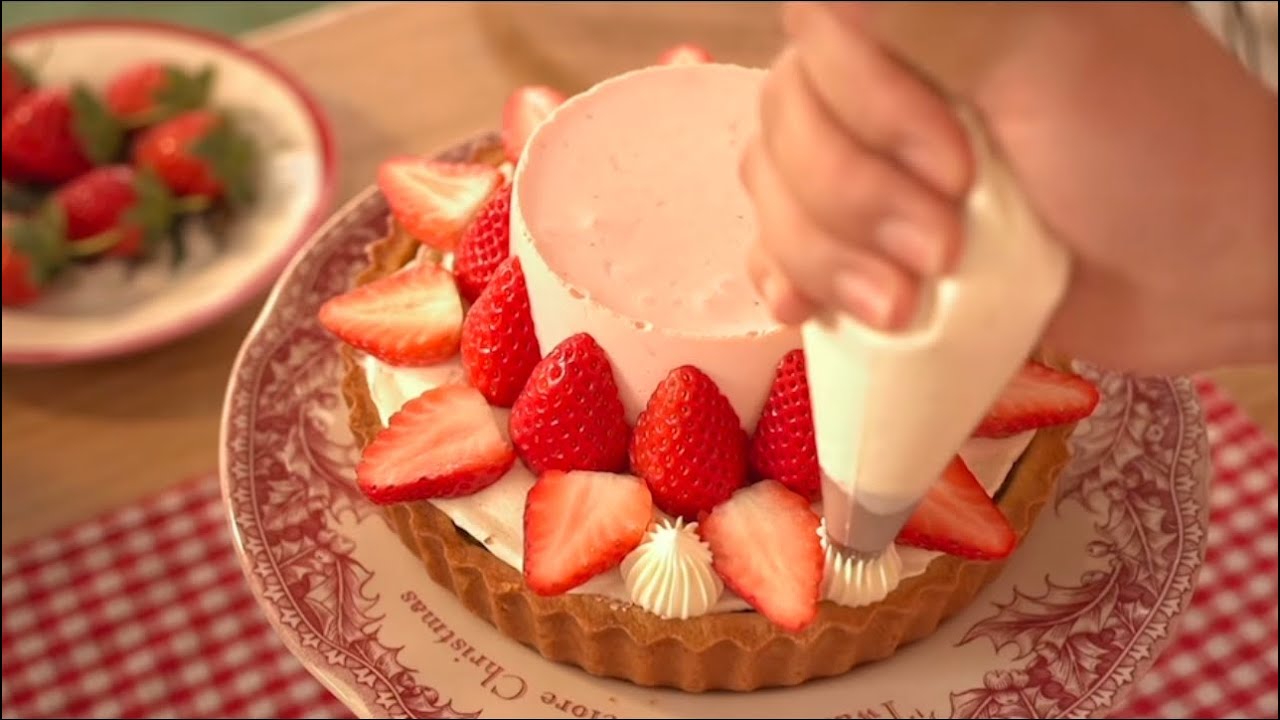 اشتغـ لت خادمه فبيت ولدعمي ولماشافني ناايمه بغرفته😳💖