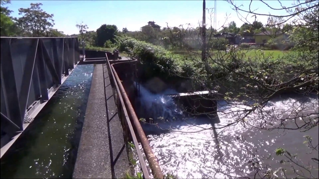 IL CANALE VILLORESI  INCONTRA  IL FIUME LAMBRO A MONZA