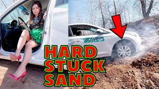 REGINA HARD STUCK SAND SLIDE_4K HDR Dolby Vision  pedal pumping revving stuck cranking