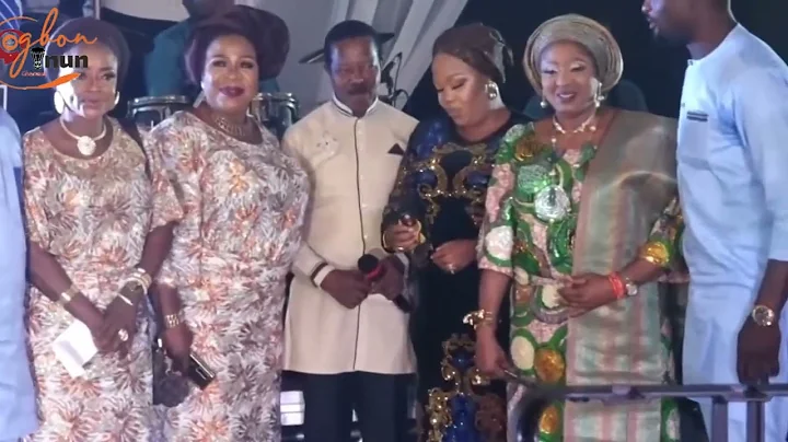 WATCH HOW LOVELY ;MADAM SAJE ,TOYOSI& OTHERS HORNER  KING SUNNY ADE AT PROPHETESS MARY OLUBORI