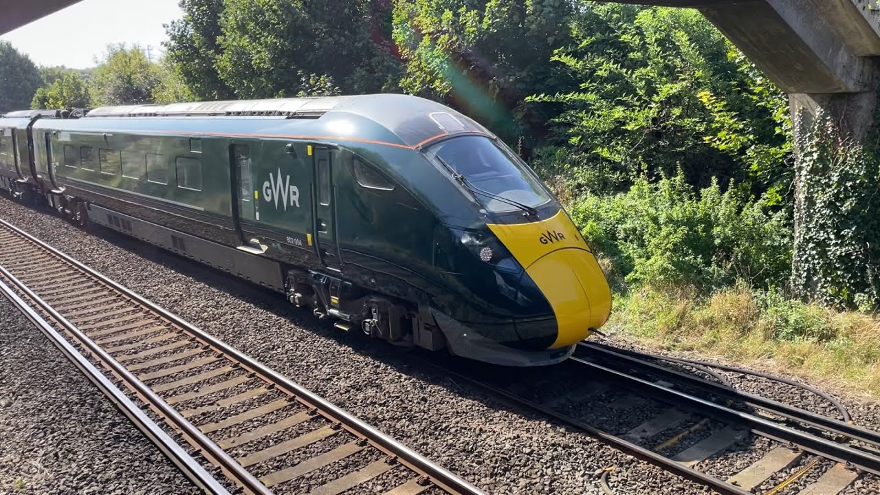 Swr 802 Class 802 IET + 450 Desiro | 802004 + 450069 | GWR +SWR - YouTube