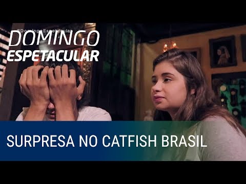 Vídeo: Solidão Na Rede. Amor à Distância Do Monitor