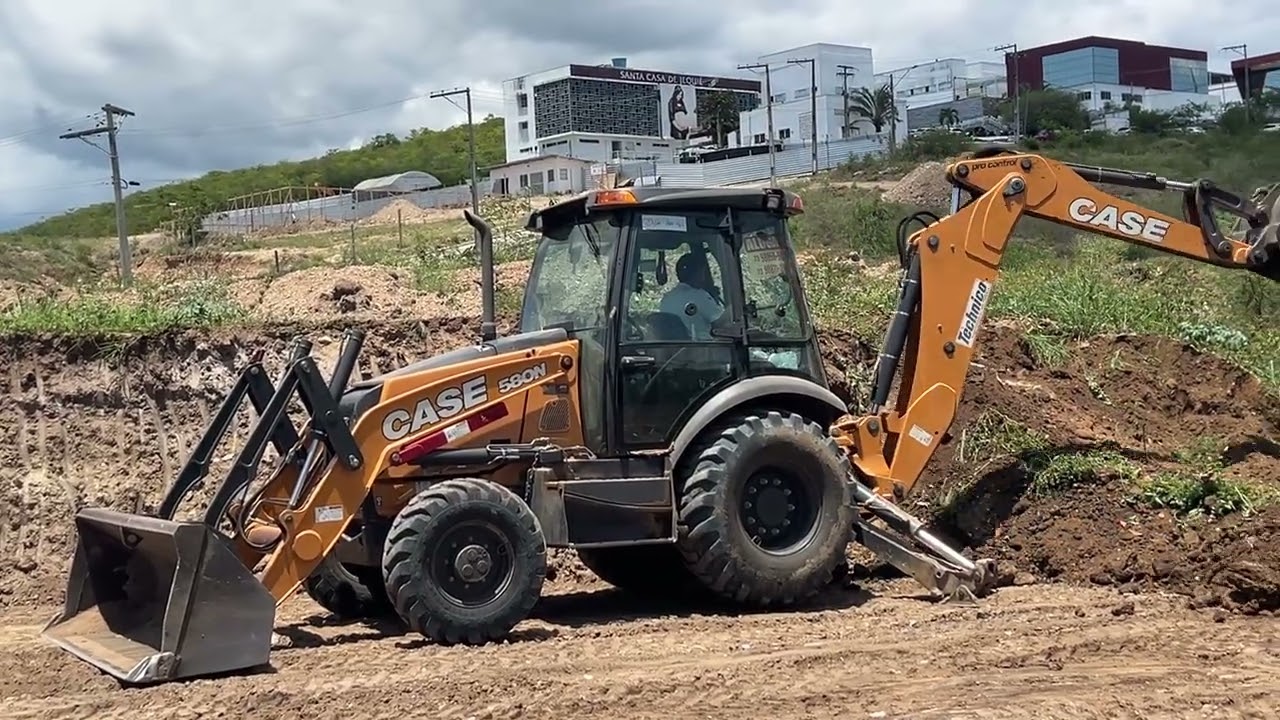 Limpeza  e terraplanagem 