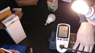 Review LCD Voltage Wattage Power Meter Energy Electric Cost Estimator Tester Find Electric Vampires.