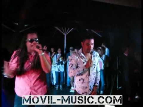 Zion & Lennox - Amor De Pobre En View Cafe.mpg