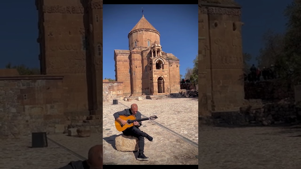 "İyiliğe Dua" Fretless Guitar by Cenk Erdoğan